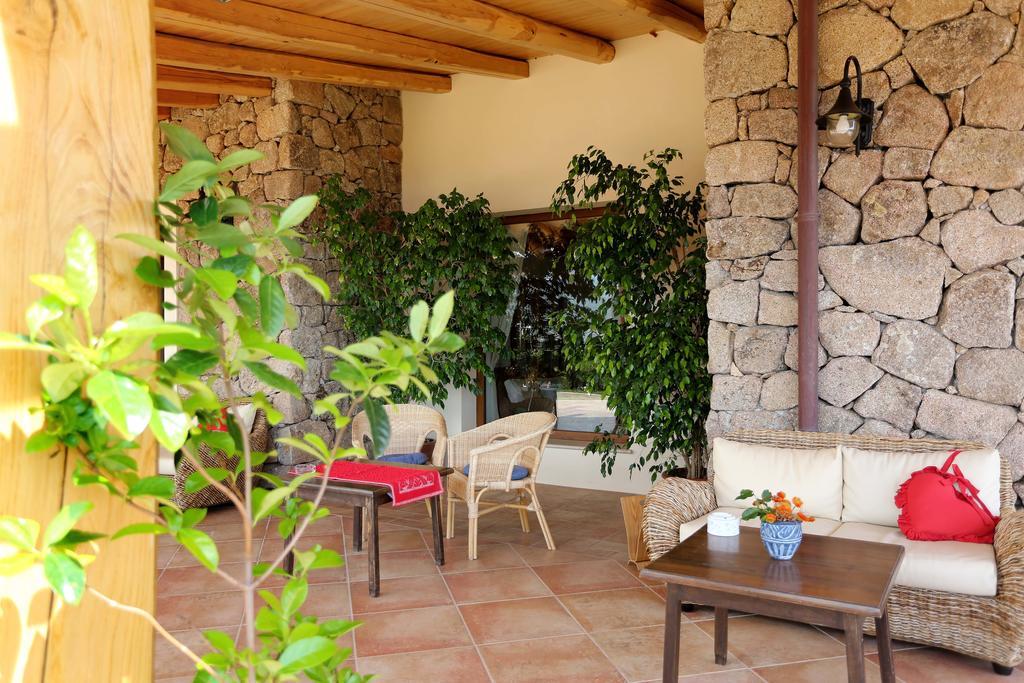 Hotel Villa Gustui Maris Кала-Гононе Экстерьер фото